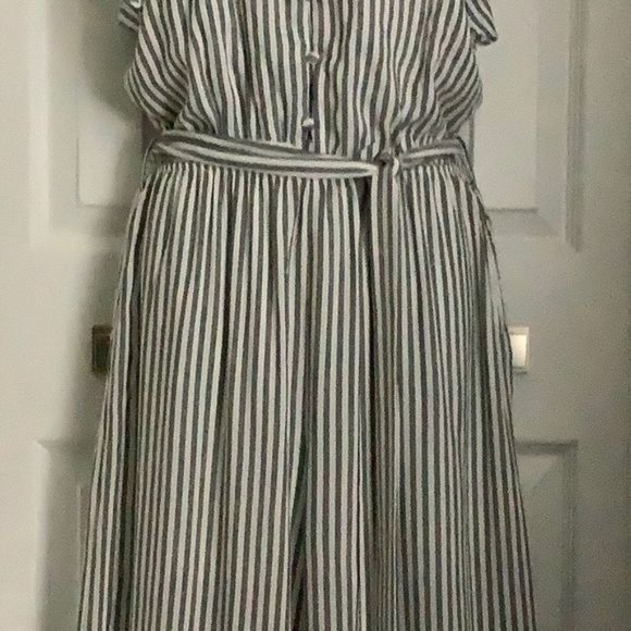 COTTON BLEU “THE FLORENCE” JUMPSUIT IN GREY/WHITE STRIPES SIZE MEDIUM NWT - Picture 5 of 16